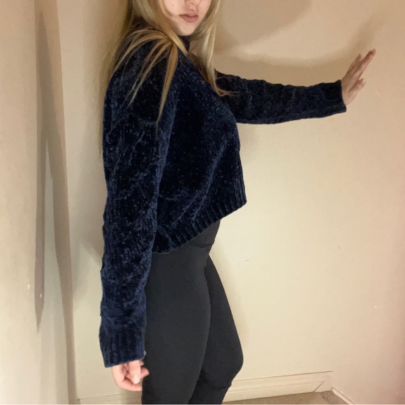 Royal Blue Velvet Sweatshirt - Picture 4 of 10